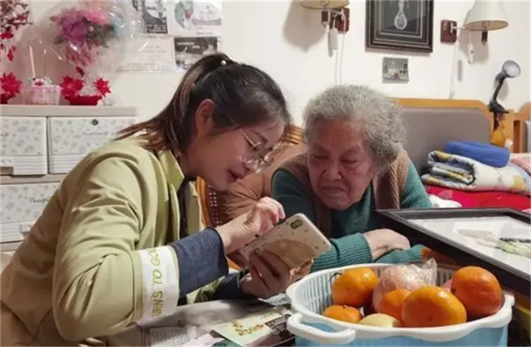 浙江杭州一养老机构招募年轻人入住：每月陪