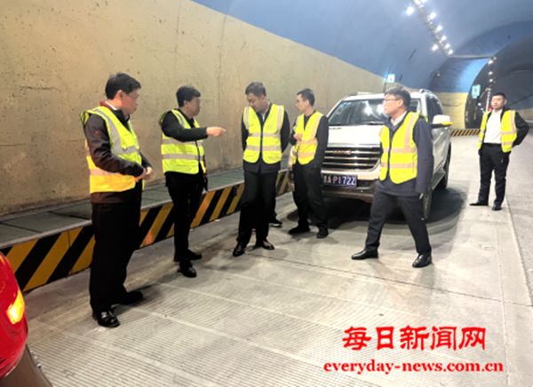 山西路桥集团公司领导赴阳蟒高速调研