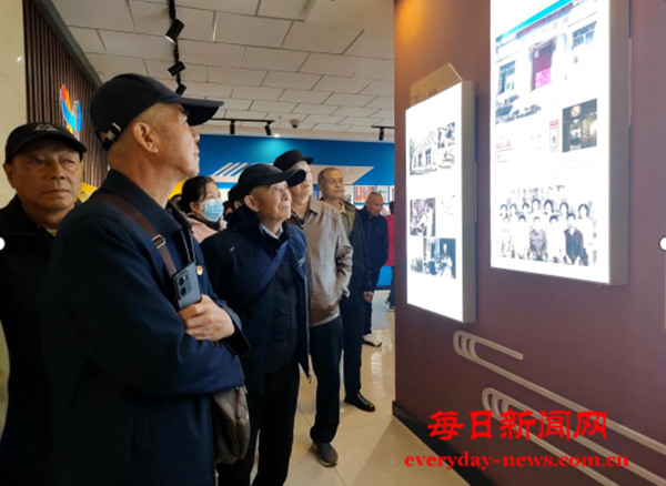 张天111111.png 张天111111.png