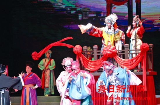 第六届文化“菊花奖”经典剧目展演精彩连台