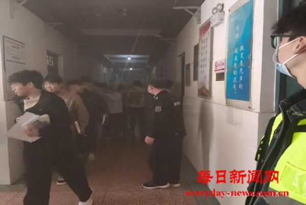 图片2.png 图片2.png