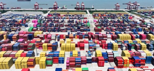 今年上半年中国货物贸易进出口同比增长2.