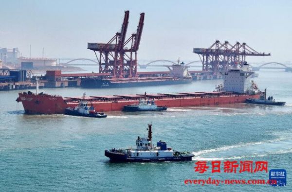 河北唐山港今年上半年货物吞吐量稳中有升