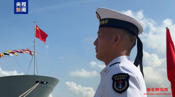 海军戚继光舰、沂蒙山舰编队结束开放活动离