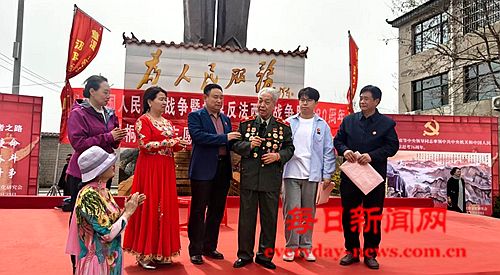 传承红色血脉　赓续红色精神