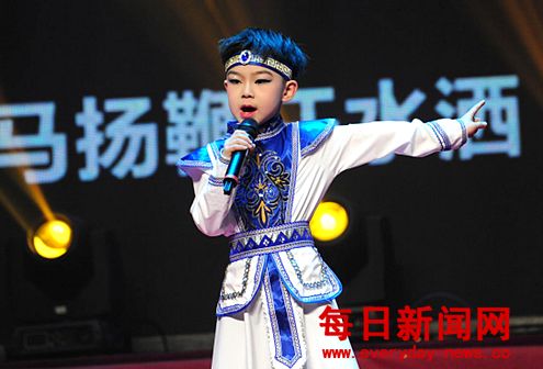 万荣：童心筑梦迎新春 欢歌笑语庆佳节