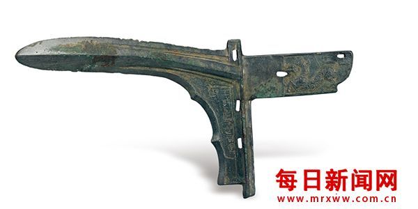 战国燕王青铜职戈兵器重现辽宁北票